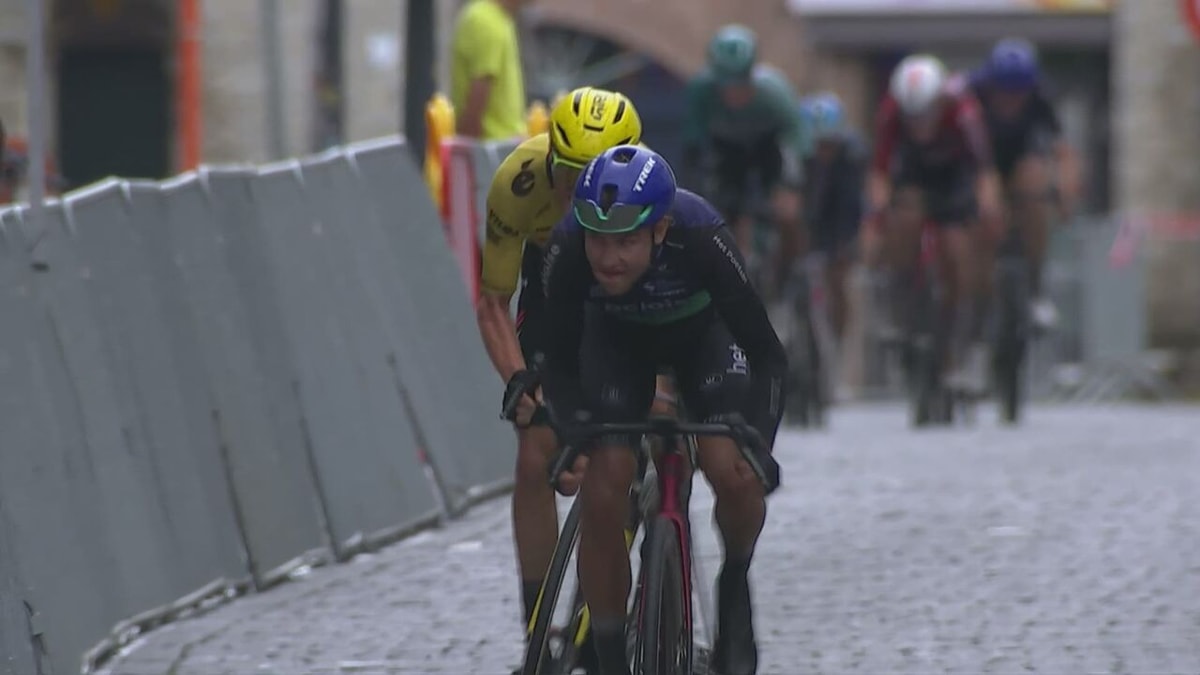 VIDEO - Daan Depuydt klopt Kielich in sprintje met 2 en wint de GP Rik Van Looy