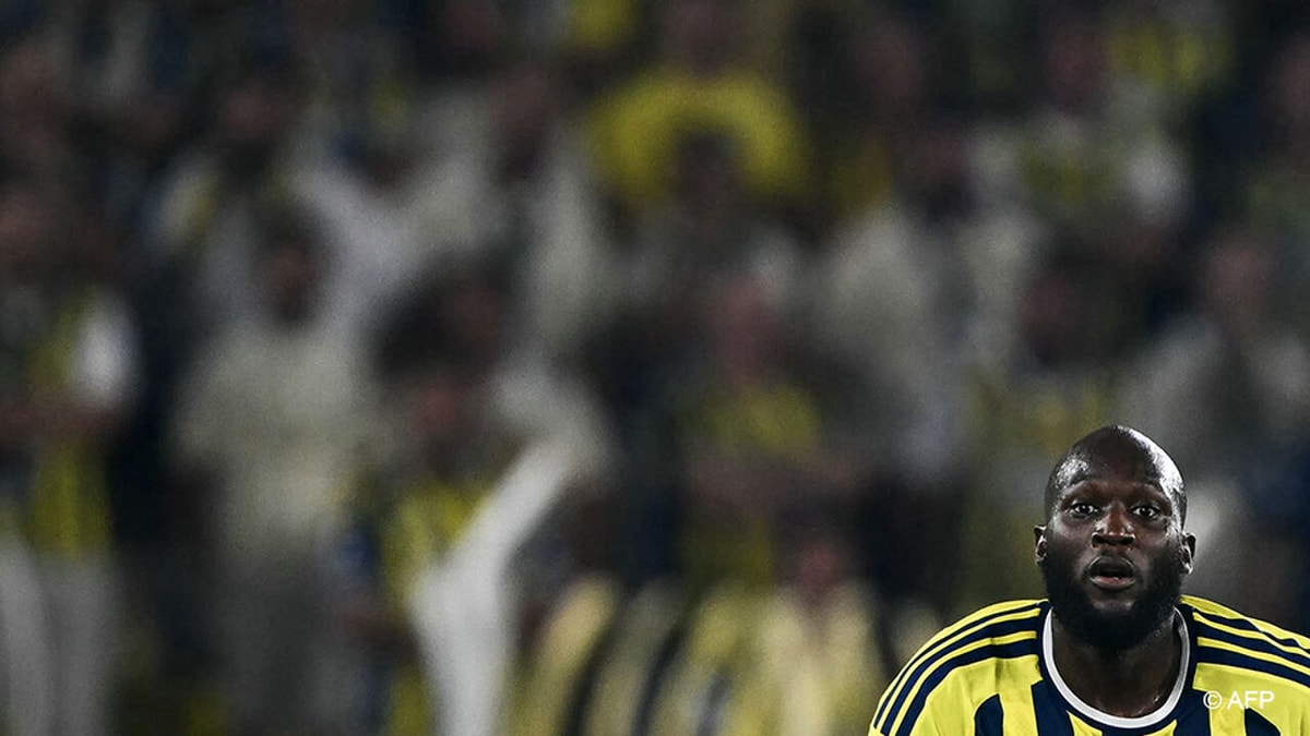 Eerste keer in de basis, maar Lukaku blijft op zijn honger zitten bij Fenerbahçe