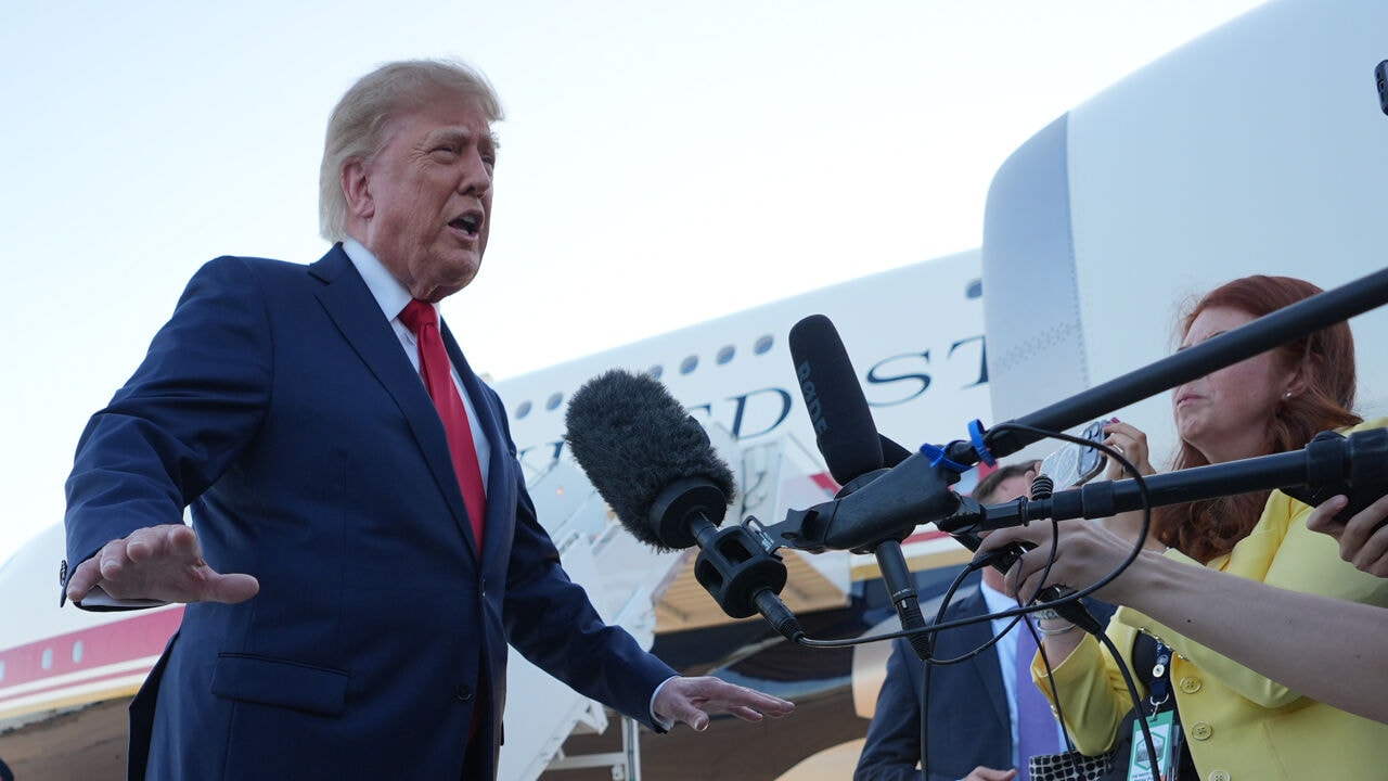Trump noemt toenadering tussen EU en Canada "belachelijk" en dreigt met "zware tarieven"