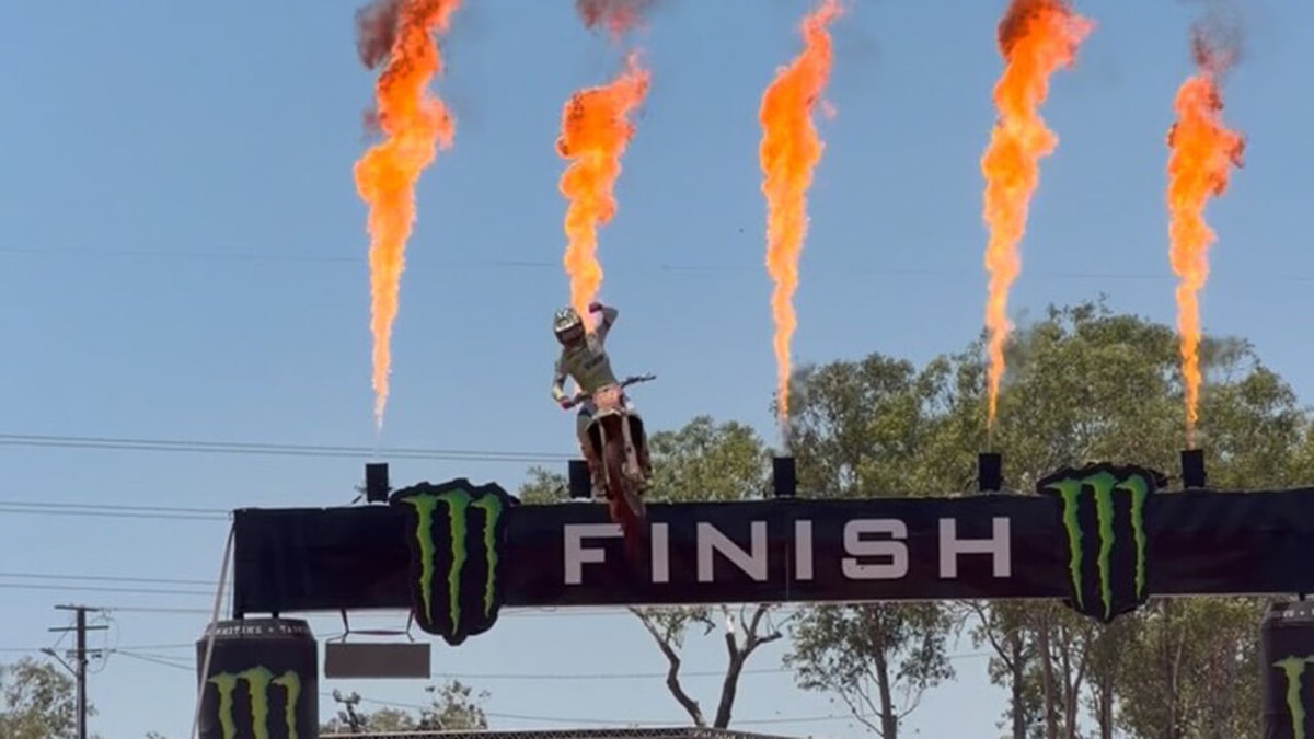Liam Everts sluit seizoen af met reekszege in Australië, Guillem Farres kroont zich tot MX2-kampioen