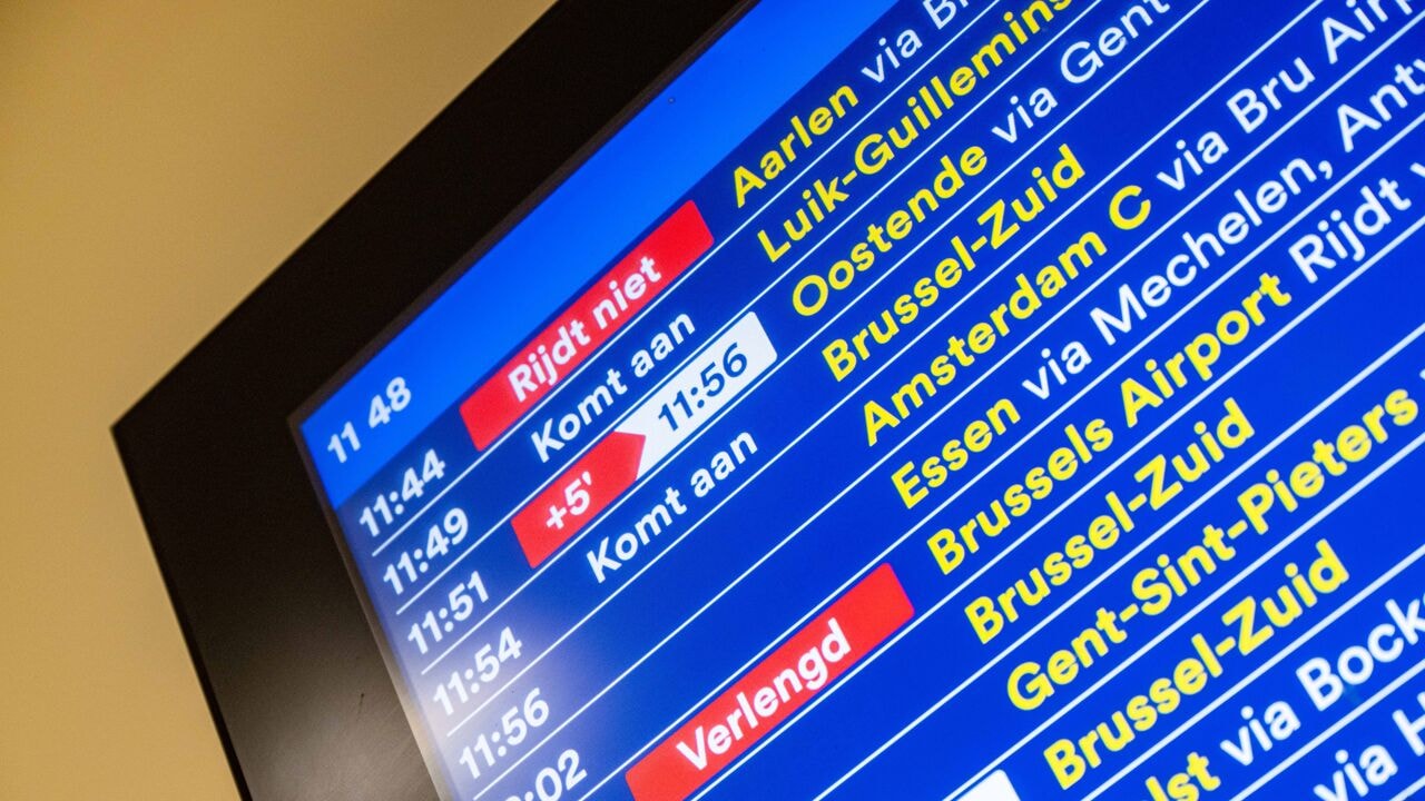 Socialistische vakbond organiseert op 12 oktober stakingsdag in openbare diensten uit protest tegen begrotingsvoorstellen