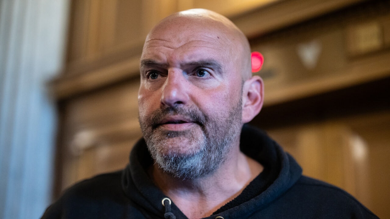 De enige Democraat die Trumps oorlog in Iran niet wil stopzetten: dit is senator John Fetterman