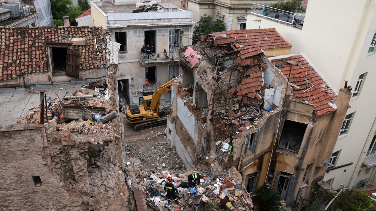 6 doden, onder wie 4 Amerikaanse toeristen, na zware explosie in gebouw in Athene