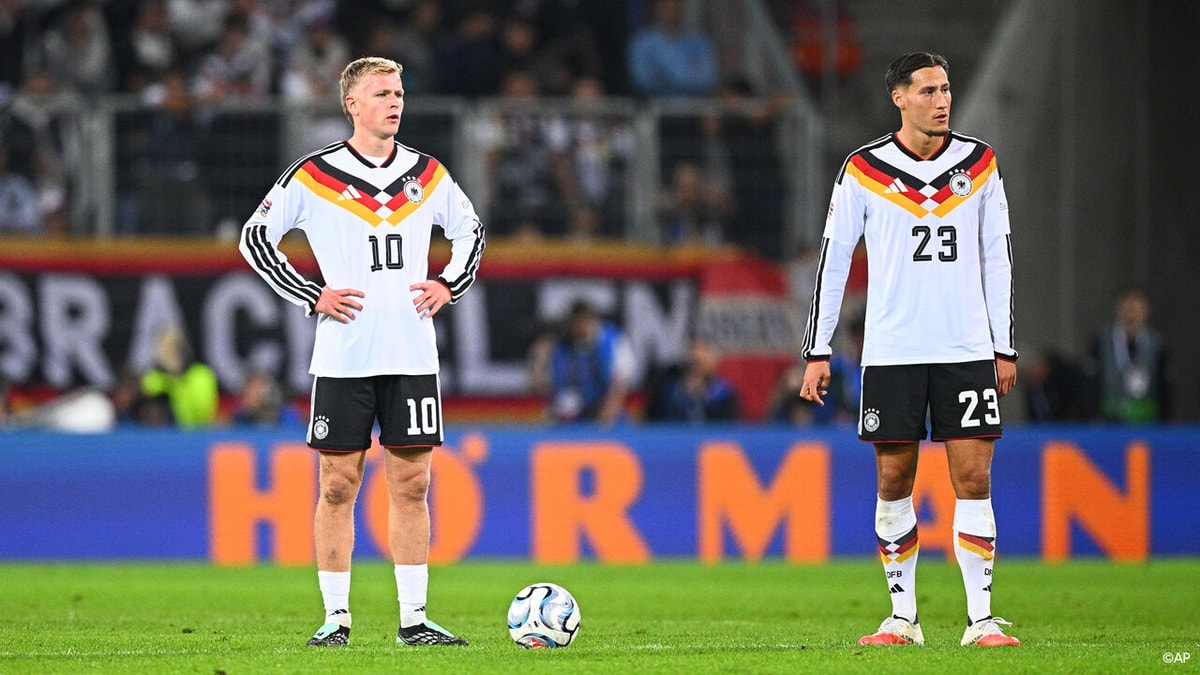 Duitsland lijdt pijnlijke nederlaag bij thuisdebuut Jürgen Klopp, Griekenland stunt met Tzolis en Karetsas