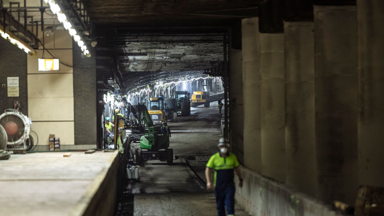 Premetrotunnel in Antwerpen blijft 3 maanden langer dicht: "Meer asbest aangetroffen op onvoorziene plaatsen"