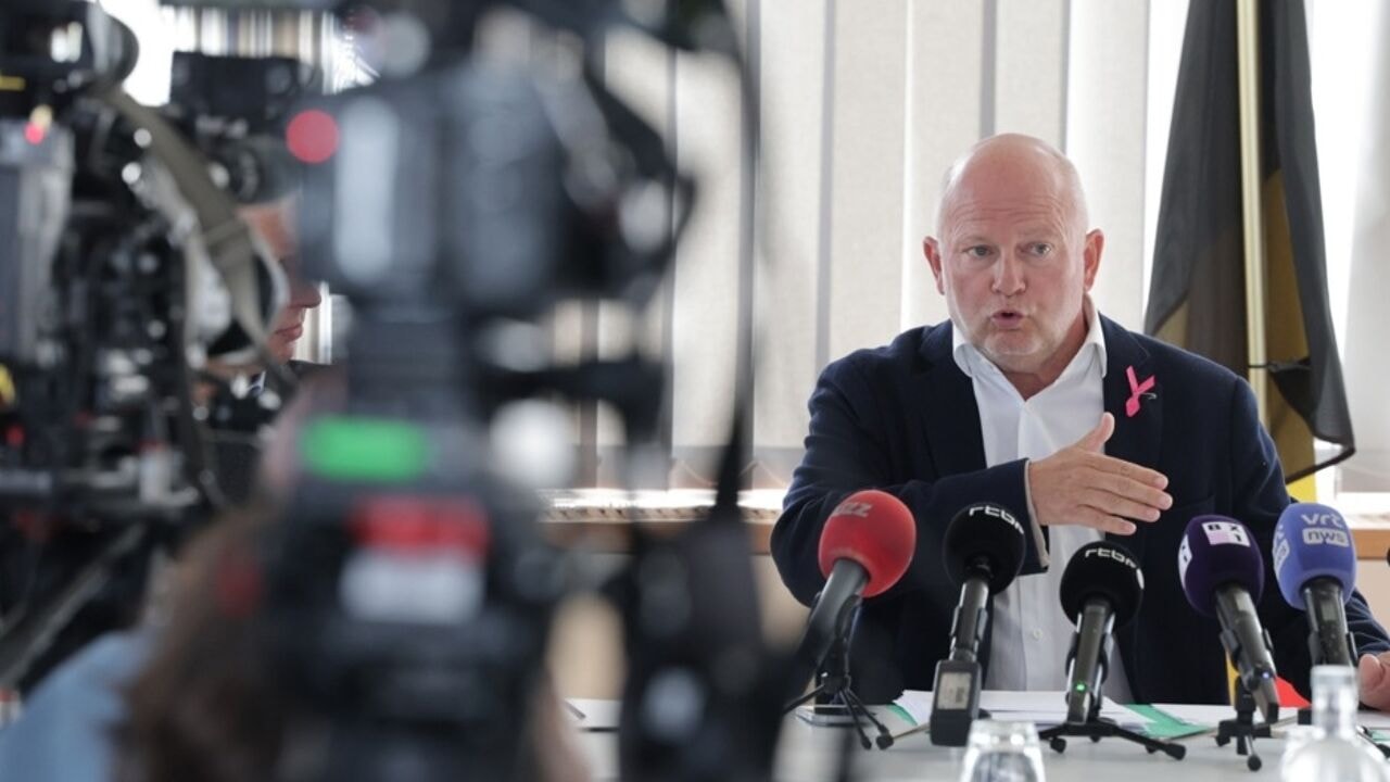 Minister Crucke voert 2 maatregelen in om vlieglawaai boven Brussel te verlagen