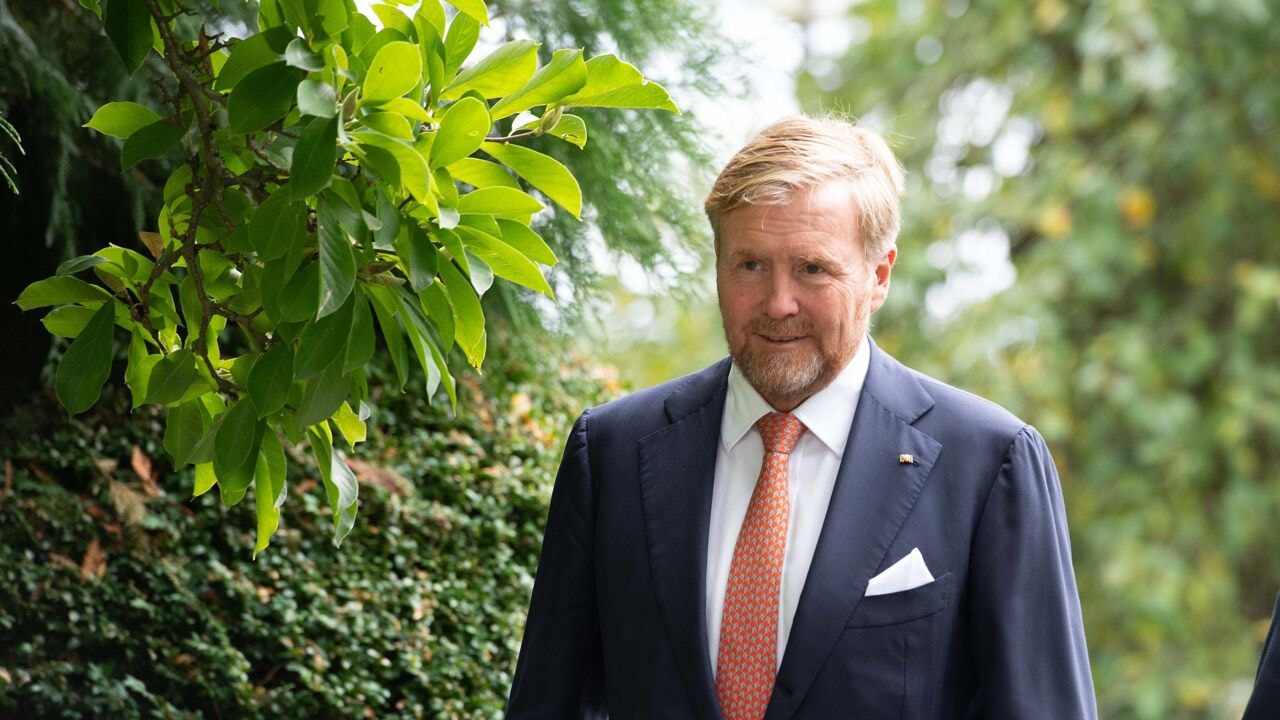 Oranjes hebben koloniaal beleid eeuwenlang gesteund én er stevig aan verdiend, blijkt uit onderzoek in Nederland
