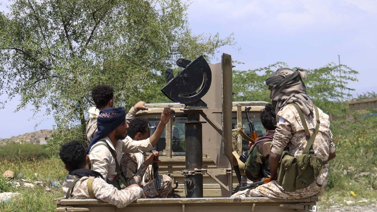 President van Jemen kondigt grootschalige militaire operatie aan om grondgebied terug te winnen op Houthi's