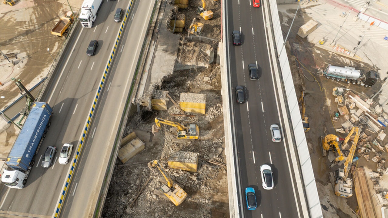 Oude viaduct van Merksem sneller dan voorzien afgebroken: Schijnpoortweg morgenvroeg weer open