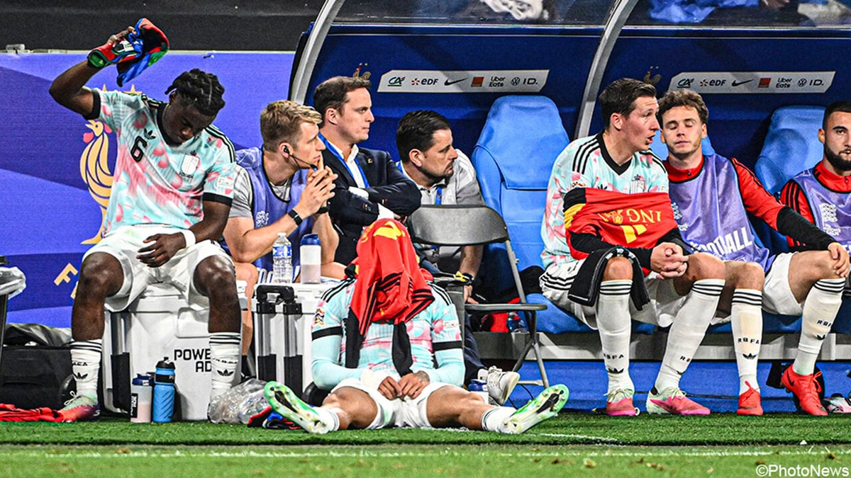 "Zo laag inzakken? Niet het plan van de coach": Duivels zoeken naar verklaring voor de implosie, die "niet normaal" was