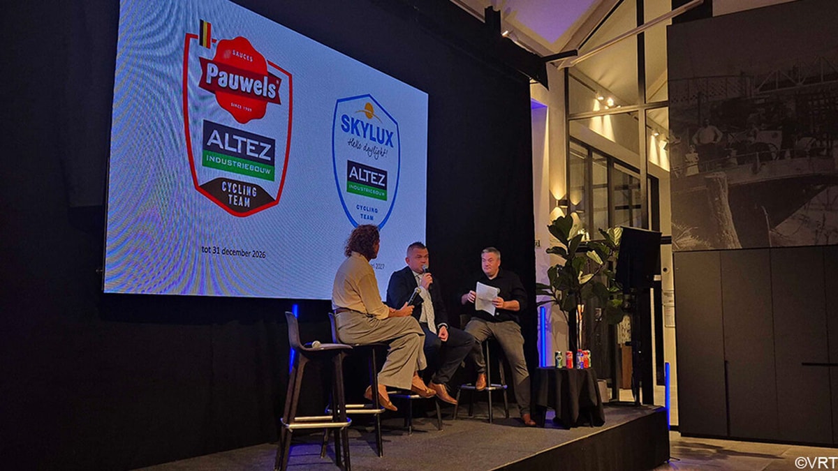 Nieuwe naam en nieuwe kleuren: Skylux vervangt Pauwels Sauzen als naamsponsor van veldritploeg 