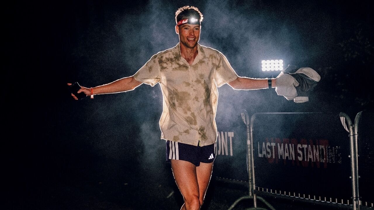 Sam Bracke uit Diksmuide is 'Last Man Standing' na ultraloop van 61 uur op Terschelling: "Had afspraak om niet op te geven"
