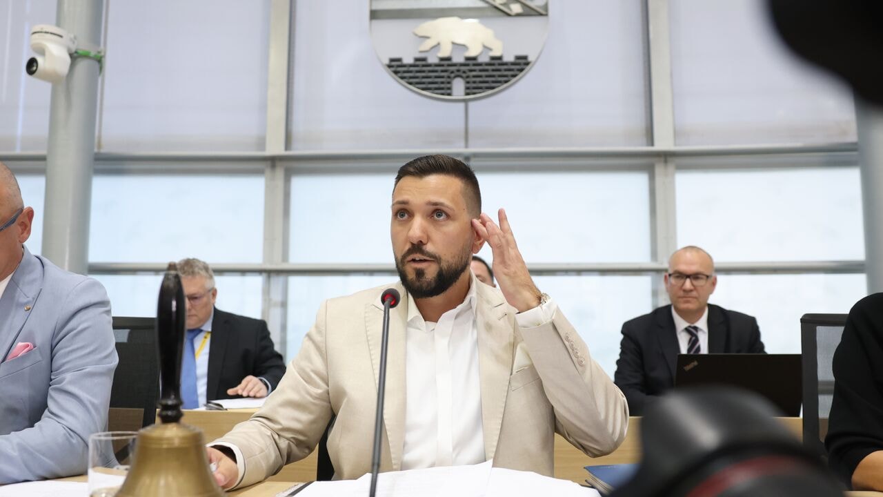AfD doorbreekt cordon sanitaire in Saksen-Anhalt: extreemrechtse Rausch leidt deelstaatparlement
