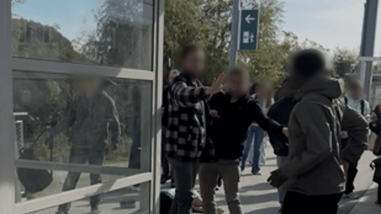Reiziger valt treinbegeleider aan in station van Tienen