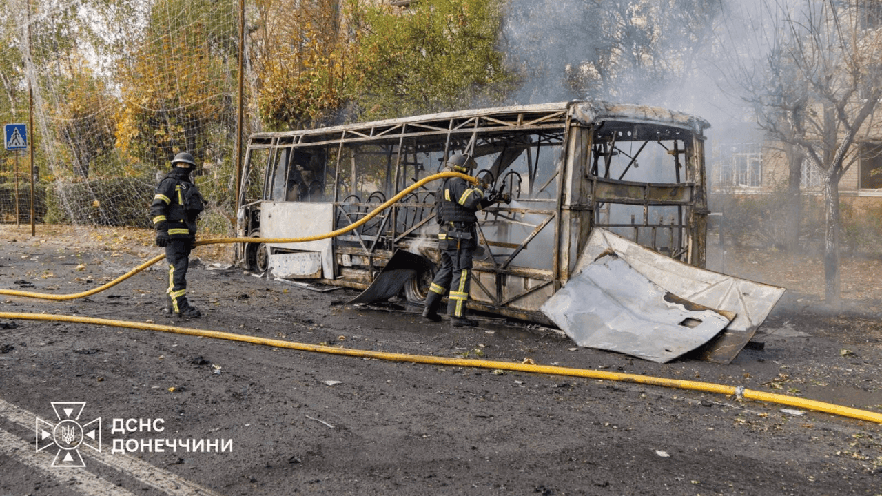 Nieuwe Russische aanval op Kramatorsk, dodental stijgt tot 35: "Rusland wil al het leven in de Donbas vernietigen"