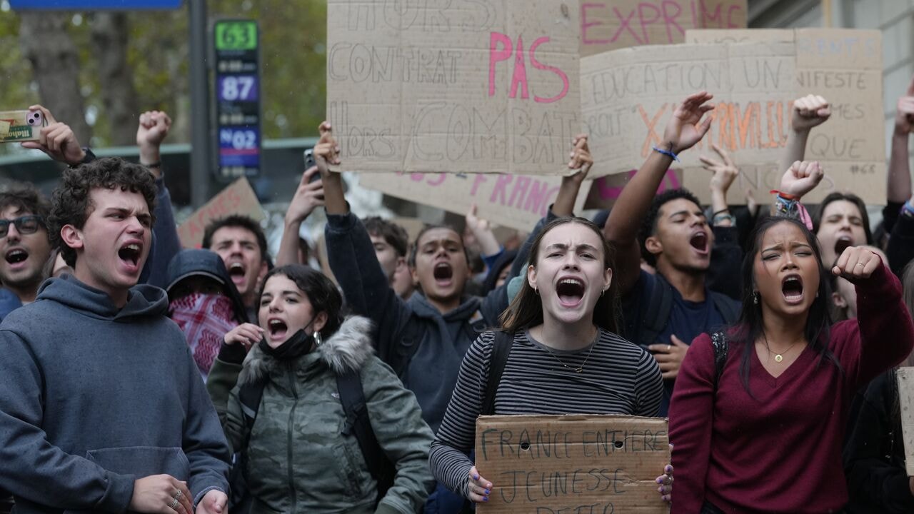Frankrijk zet noodreserve van 3.000 leerkrachten in tegen lerarentekort na aanhoudend protest