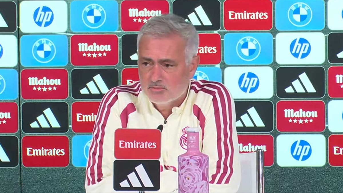 José Mourinho hekelt berichtgeving rond Kylian Mbappé: "Jullie willen dat hij uitgefloten wordt"