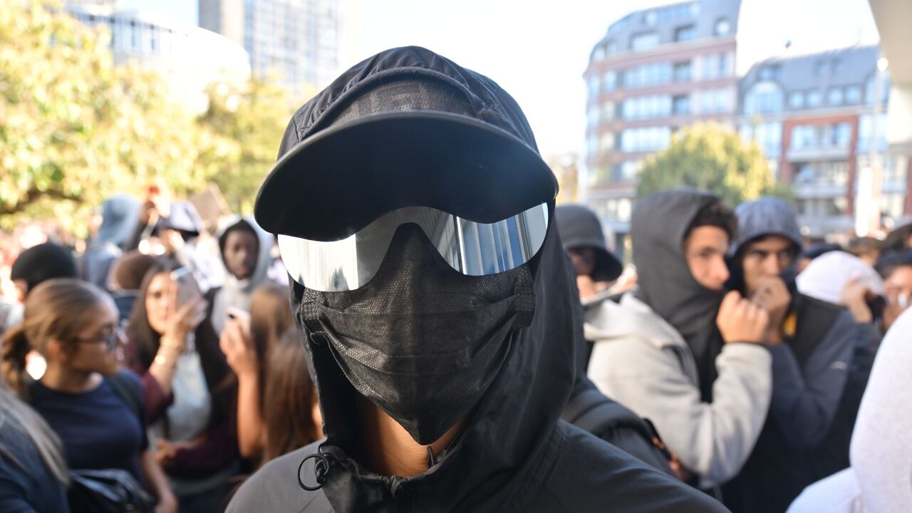 Hoe ver wil Antifa in Luik gaan en waar stopt het geweld? Wij spraken met hen
