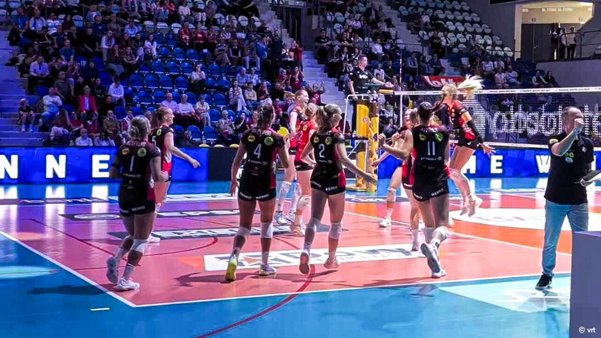 LIVESTREAM: Oudegem dringt nog aan, maar Asterix Avo staat op setwinst van Supercup-zege