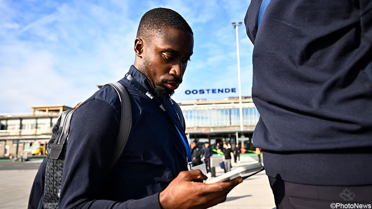 Goed nieuws voor Club Brugge: Carlos Forbs stapt mee op vliegtuig voor CL-duel met Inter