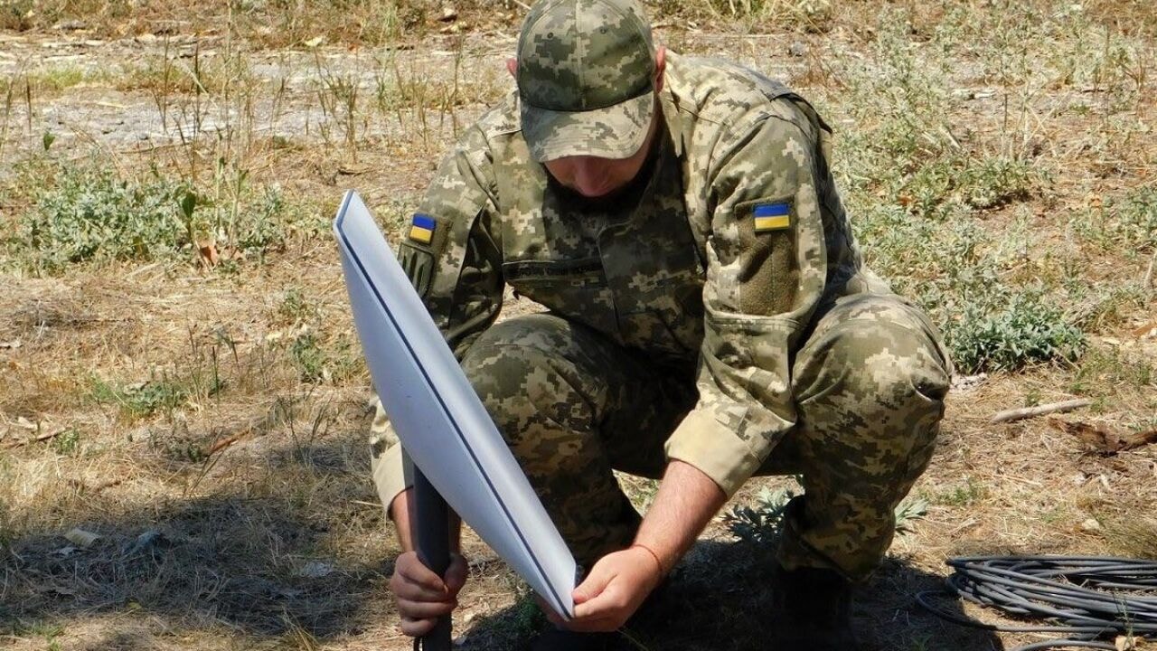 En plots gingen Oekraïense drones op zwart: 'onaangekondigde beperking' van Starlink verstoort militaire operaties in Oekraïne