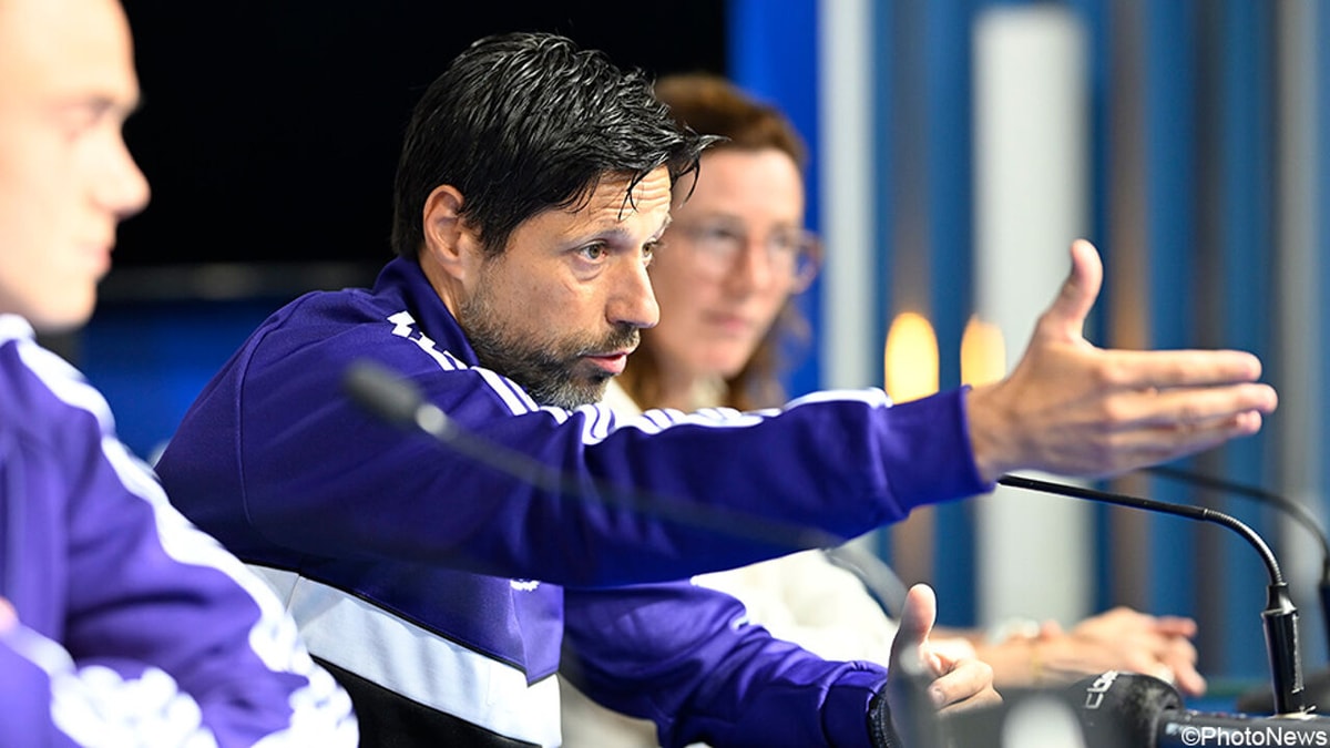 Anderlecht-coach Vitor Bruno heeft geen konijnenpoot mee naar Zagreb: "Want geluk dwing je af"