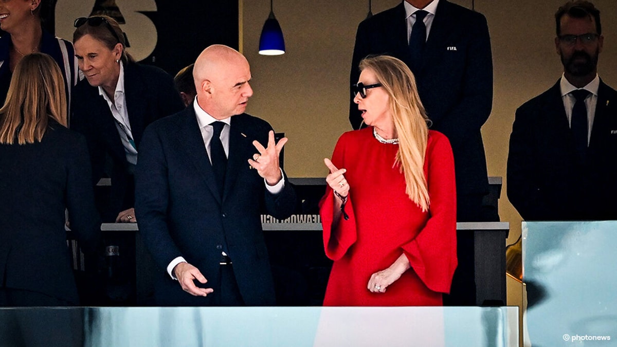 Het blijft bij beloftes in Balogun-zaak: bondsvoorzitter Van Damme krijgt weinig antwoorden van Infantino, die wel excuses aanbiedt