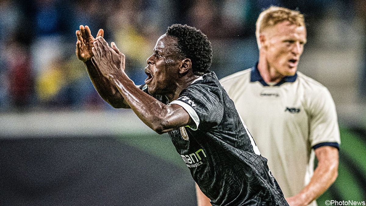 Dankzij bevrijding in allerlaatste minuten: KAA Gent bedankt Goore als welgekomen verlosser tegen Aarhus