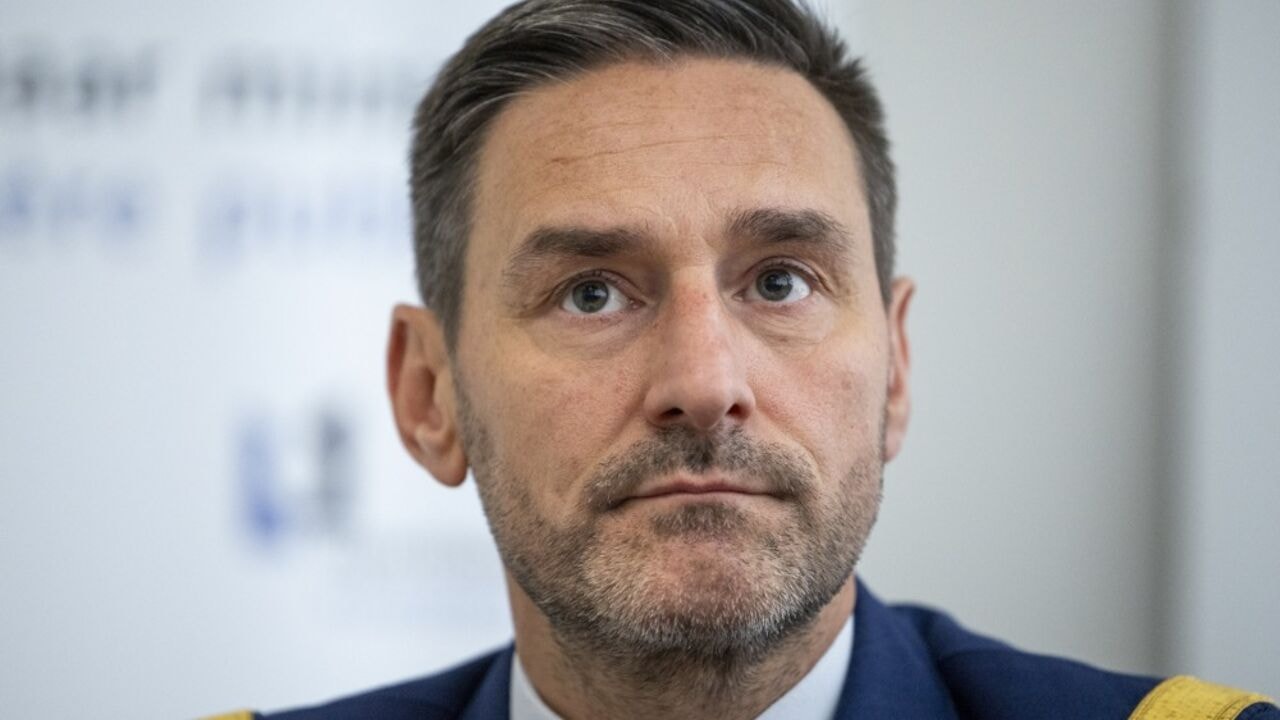 "Mengeling van kwaadheid en onmacht": Brusselse politie blijft aangeslagen achter na dood agent Nordine El Talbi