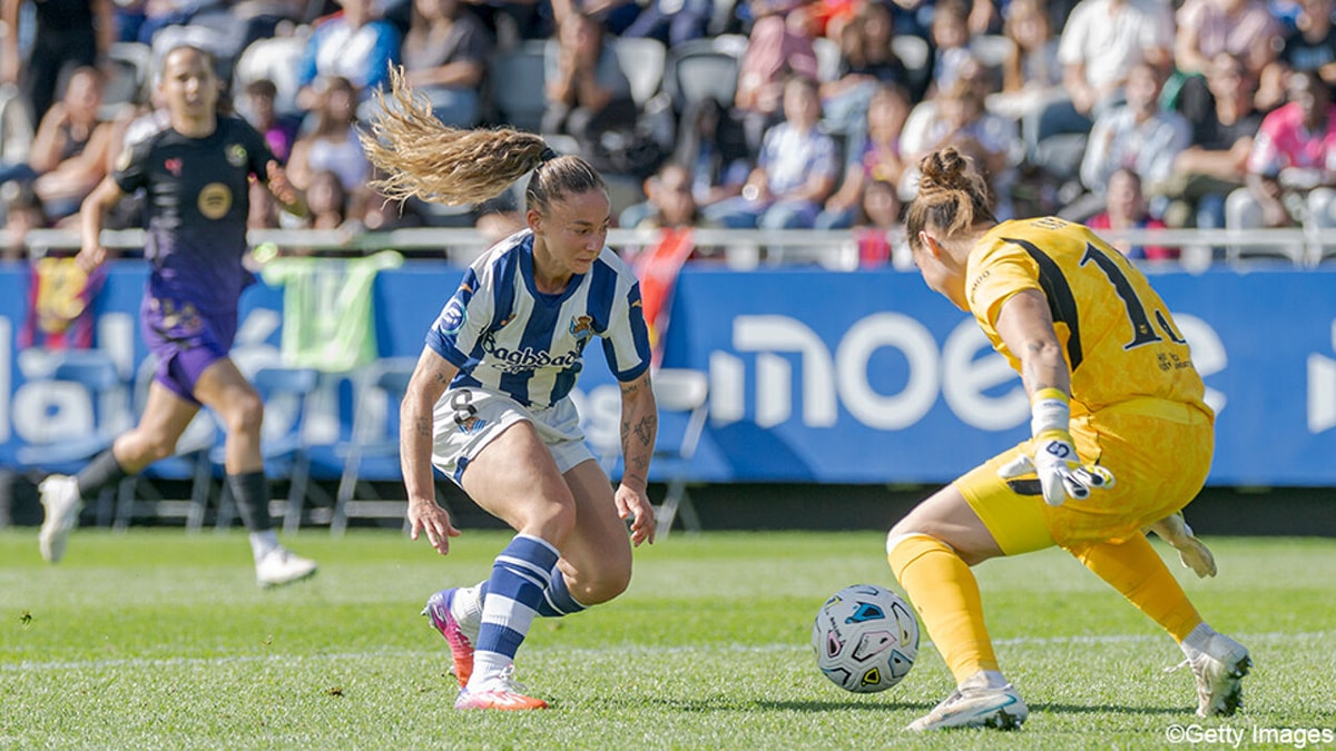 Vrouwen van FC Barcelona maken net het jaar niet vol: na 350 dagen zonder verlies is Real Sociedad weer te sterk