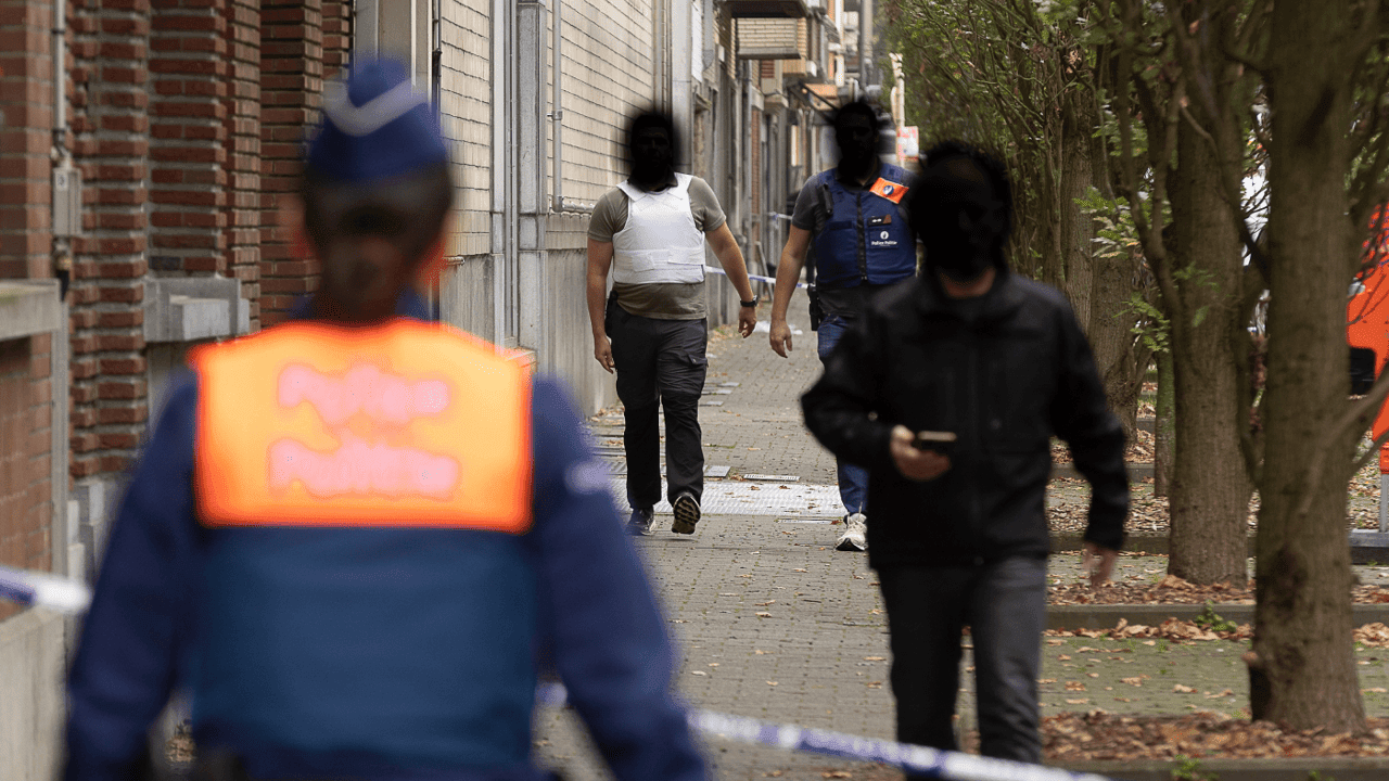 Verdachten voor dood politieagent Nordine El Talbi blijven in de cel