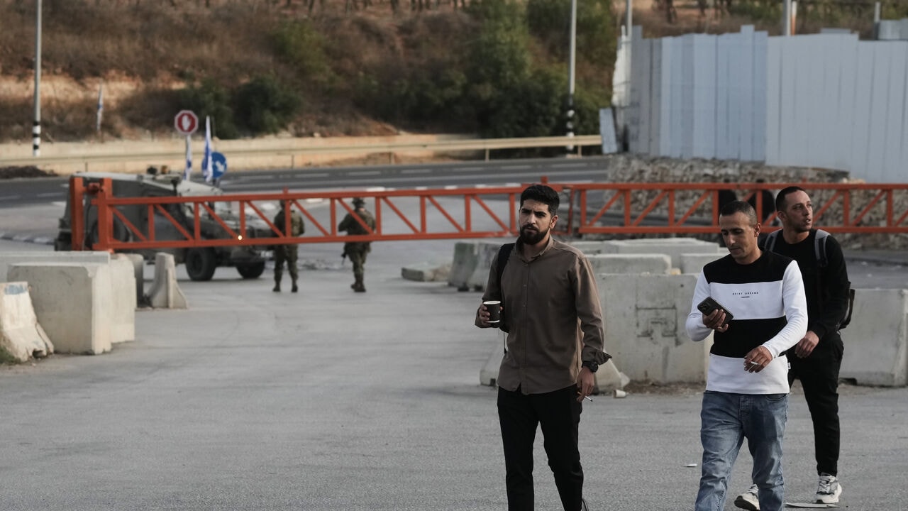 Israël jaagt honderden mensen uit hun huizen op Westelijke Jordaanoever: "Een collectieve bestraffing"