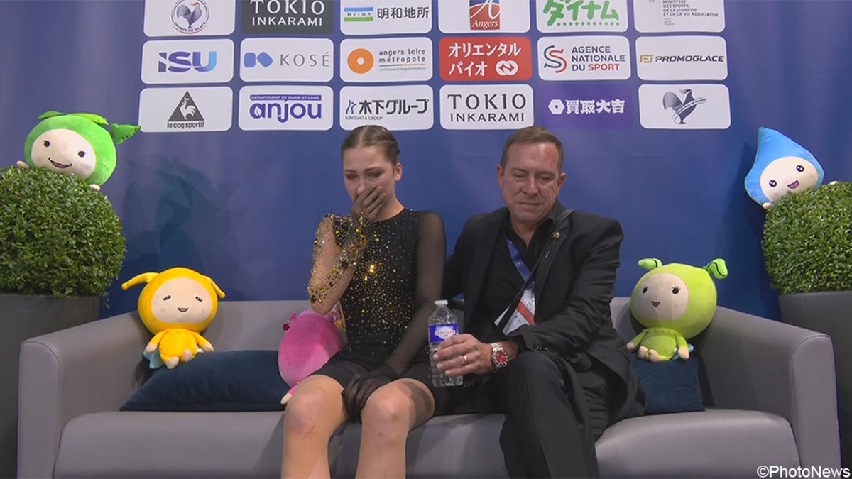 Emotionele Nina Pinzarrone "moet tijd krijgen" om te groeien in VS: "Je beseft niet hoe kwetsbaar je bent als schaatser"