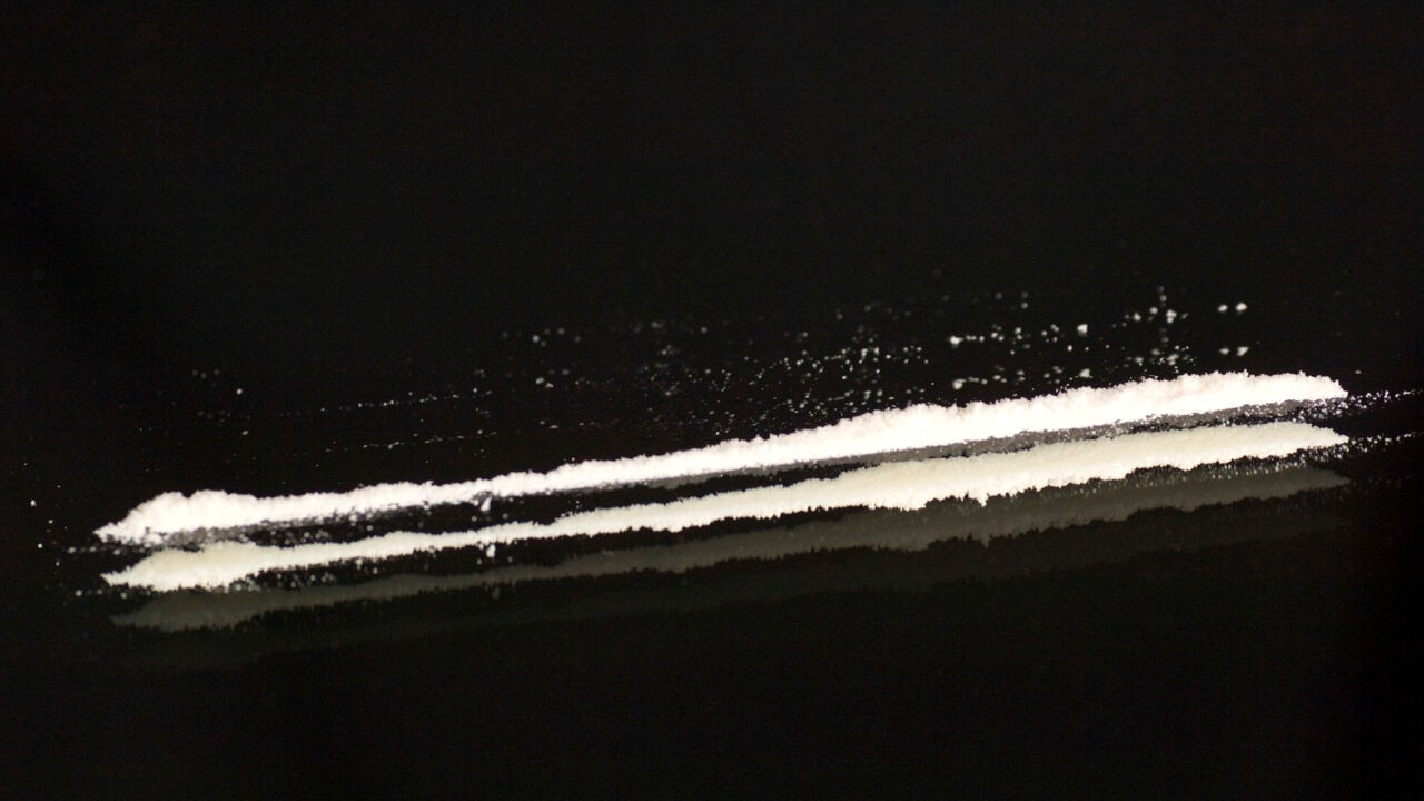 Politie-inspecteur riskeert 2 jaar cel voor cocaïnegebruik in commissariaat in Molenbeek en diefstal uit politiekluis