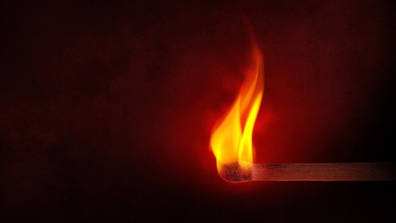 Voortvluchtige pyromane (29) gevat in Duitsland: stichtte brand in psychiatrisch centrum in Mortsel