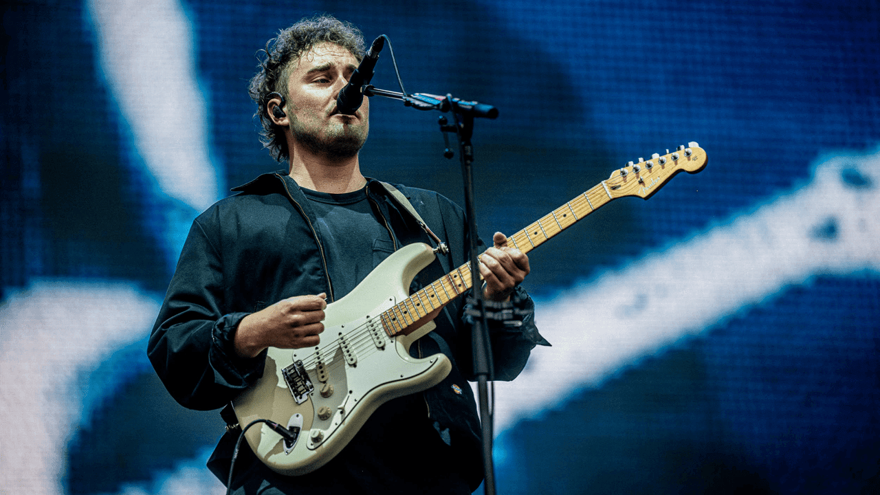 Sam Fender schrikt van eigen ticketprijzen, maar hebben artiesten daar dan zelf niets over te zeggen?