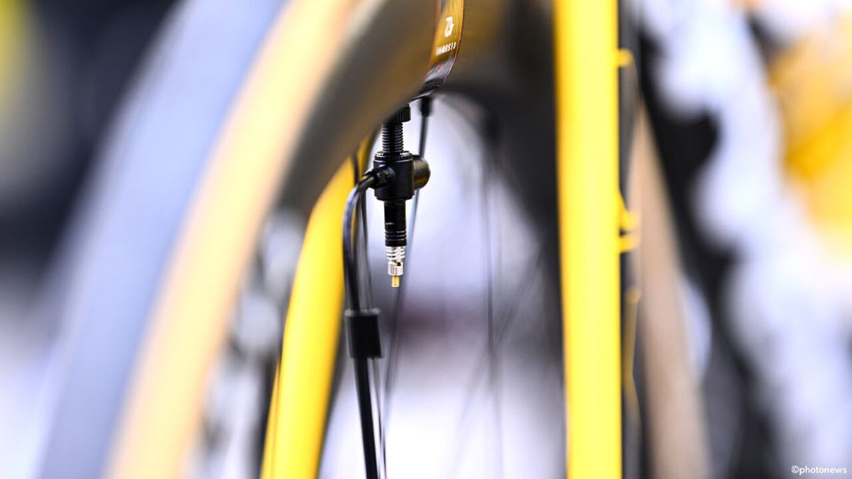 UCI legt verbod op om met Gravaa te koersen, Visma-Lease a Bike baalt: "We waren stomverbaasd"