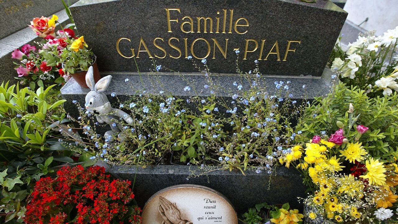 Begraven worden naast Édith Piaf of Jim Morrison: in Parijs zijn concessies te winnen op beroemde begraafplaatsen