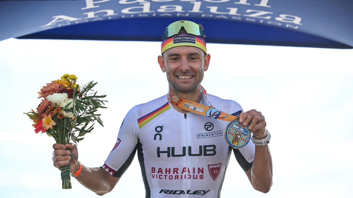 "In de eerste bocht ging het al fout": Jelle Geens doet verhaal van zijn dolle inhaalrace op weg naar wereldtitel