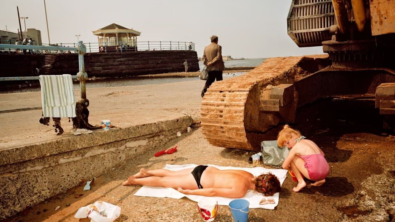 Britse fotograaf Martin Parr (73) overleden: beroemd om kritische blik op moderne samenleving