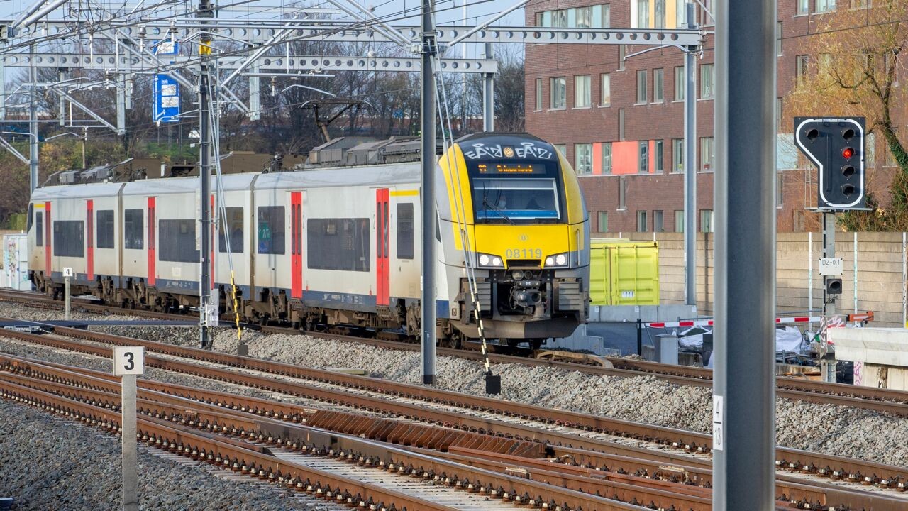 Spoornet volledig uitgerust met "cruisecontrol voor treinen"