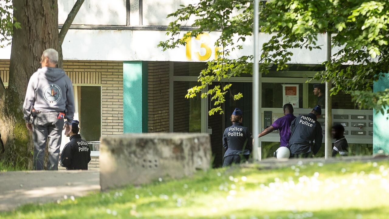 Opnieuw grote politieactie met honderden agenten in Peterboswijk: 27 mensen opgepakt in drugsonderzoek