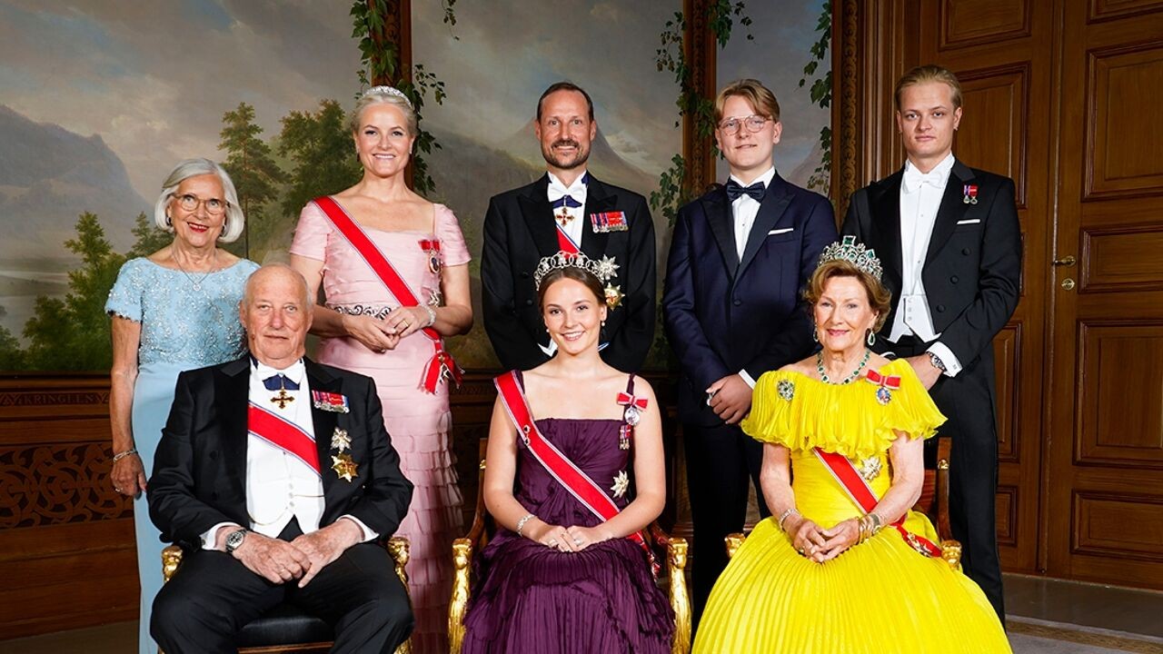 Noors koningspaar reageert voor het eerst op strafzaak van 'bonusprins' Marius: "We leven mee met alle betrokkenen"