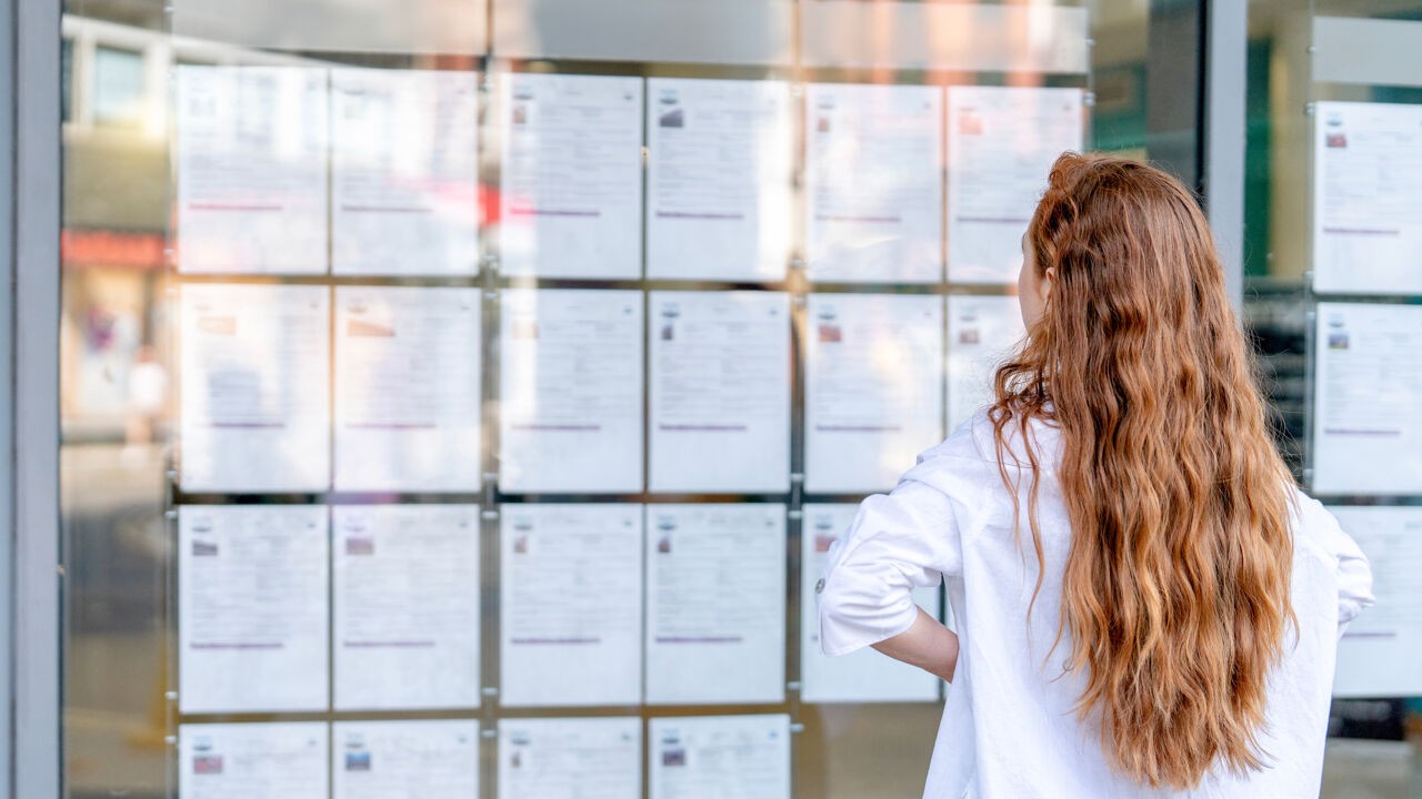Deze week verliezen eerste langdurig werklozen hun uitkering: "Experiment van nooit geziene schaal"