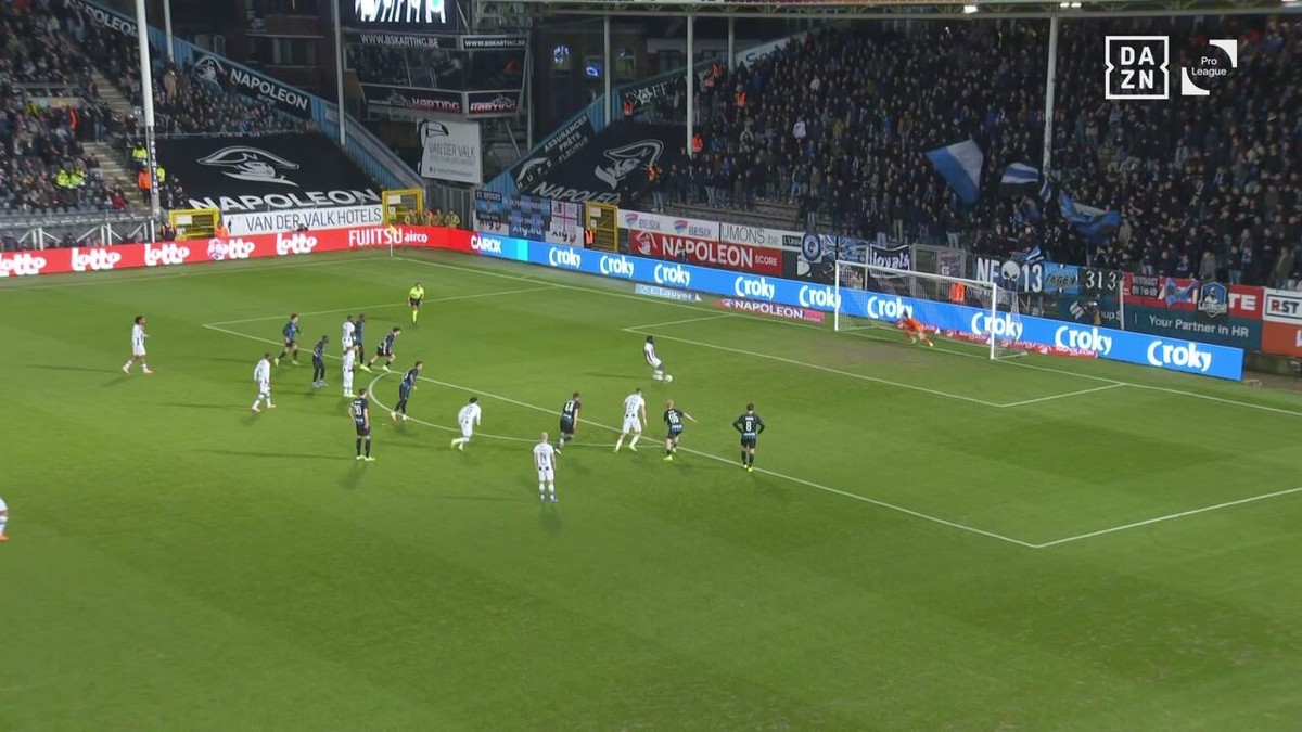 VIDEO - Bekijk de goals uit Charleroi - Club Brugge (2-0)