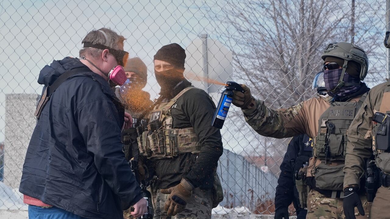 Minnesota en Illinois slepen Amerikaanse regering voor rechter voor inzet ICE-agenten: "Flagrant machtsmisbruik"