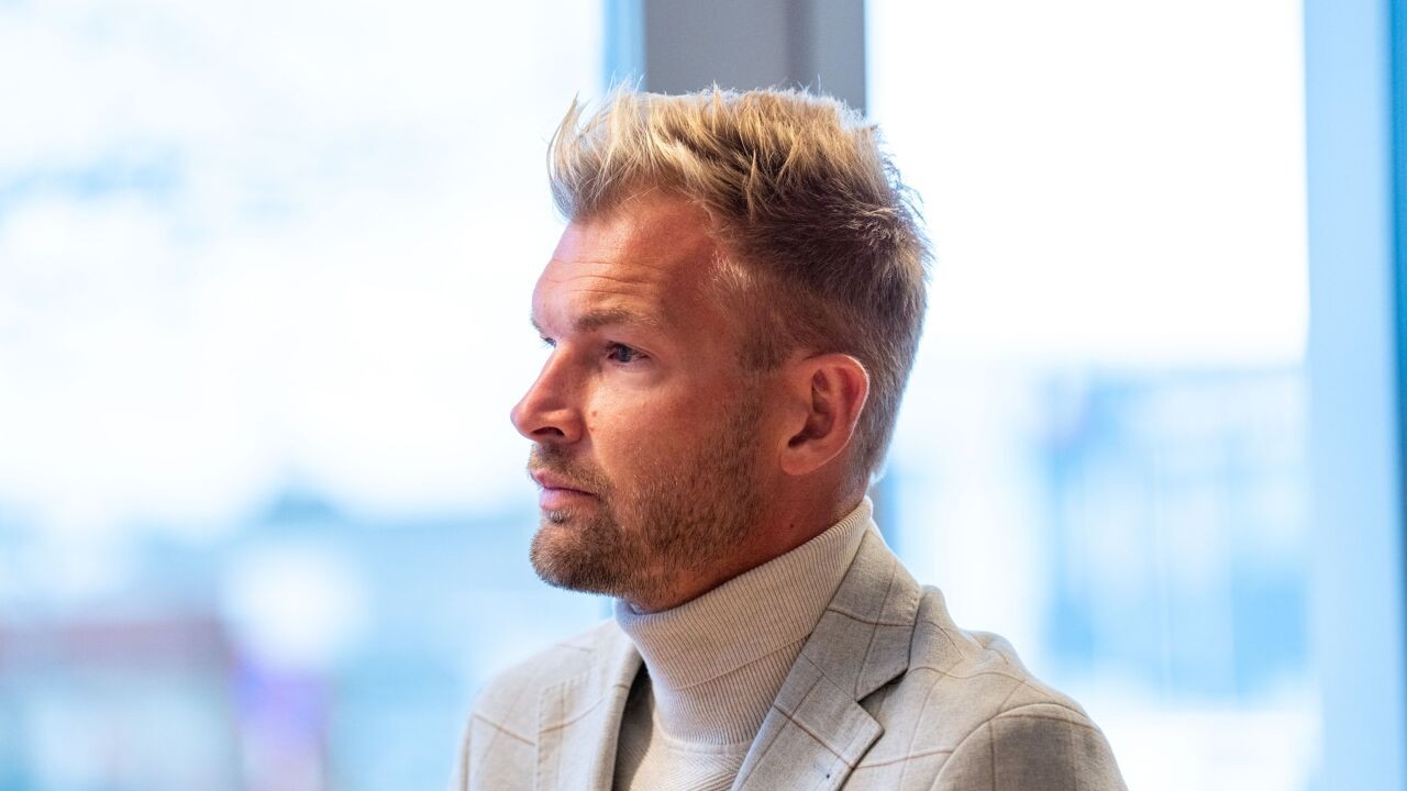 Ruben Van Gucht krijgt nog eens 8 dagen rijverbod voor gsm-gebruik achter stuur: "Gaat elke politierechtbank af"