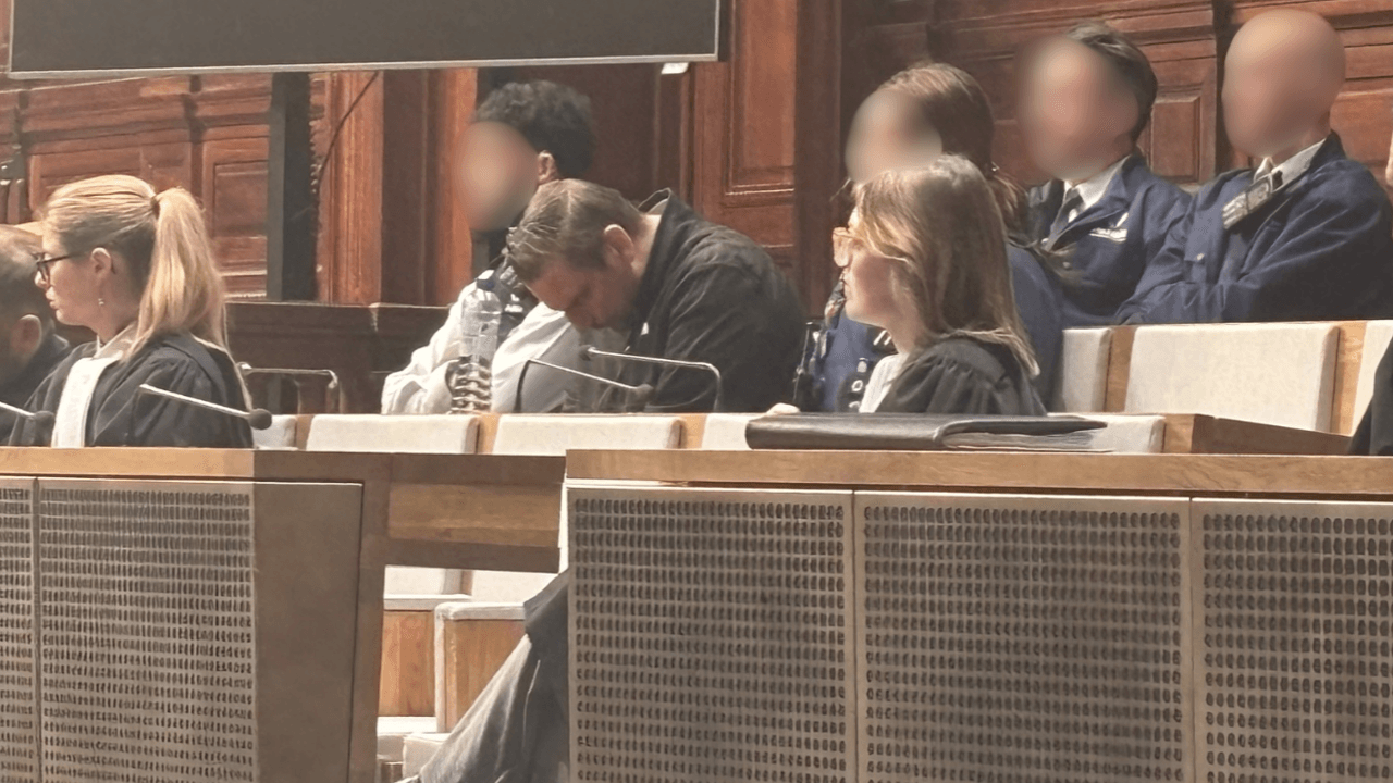 Andrew Vandriessche krijgt levenslang voor brandstichting waarbij zijn 2 kinderen stierven: "Extreem gewelddadig en laf"