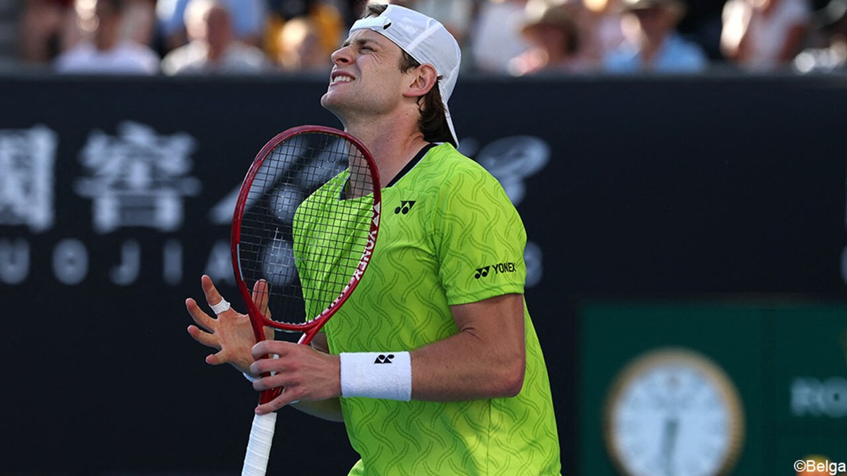 Strijdvaardige Zizou Bergs moet na 4 sets het hoofd buigen voor Pools opslagkanon Hubert Hurkacz: "Top 5-kaliber"