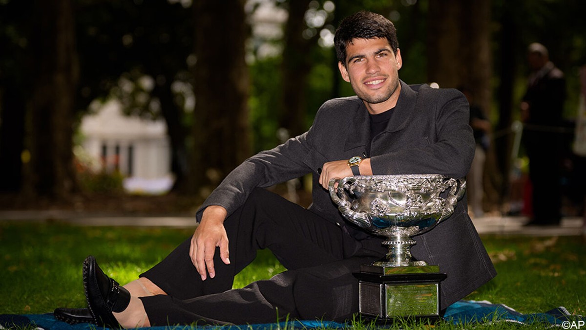 Een handvol records (én een opvallende tattoo) erbij: de waanzinnige cijfers achter Carlos Alcaraz